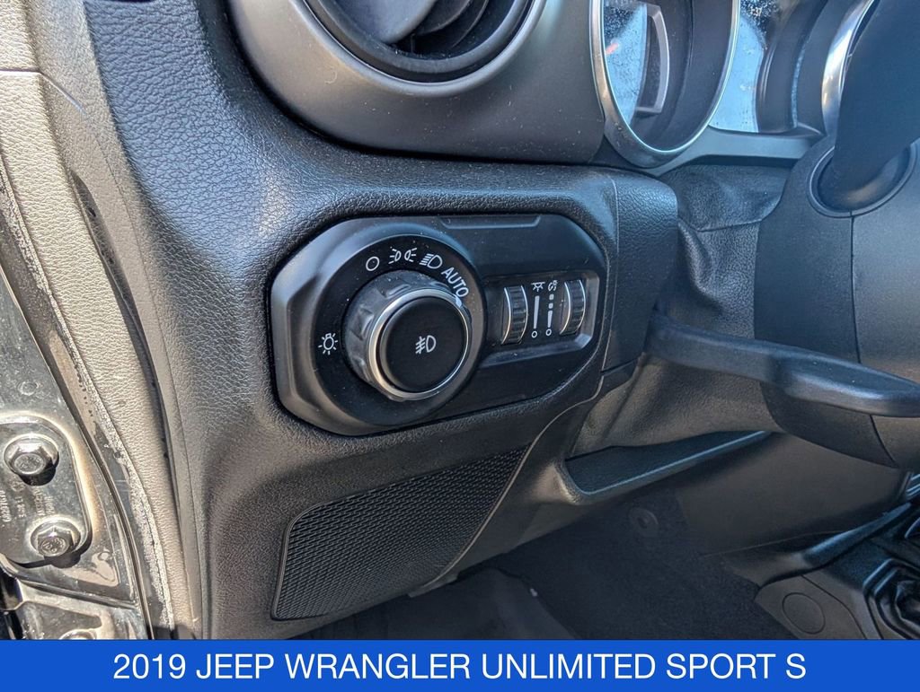 Used 2019 Jeep Wrangler Unlimited Sport S image 15