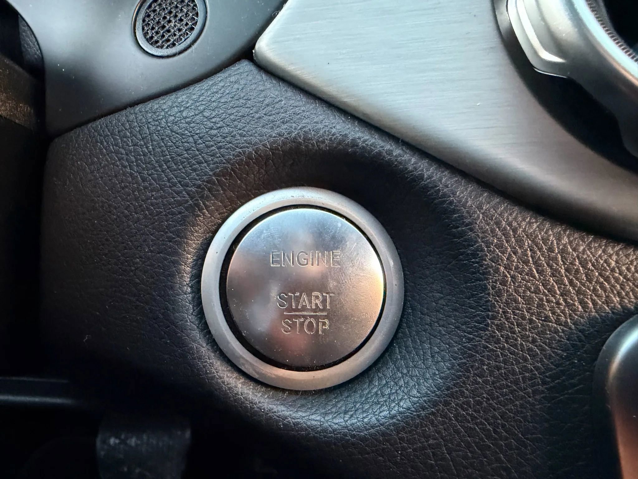 Used 2018 Mercedes-Benz GLA 250 4MATIC image 37