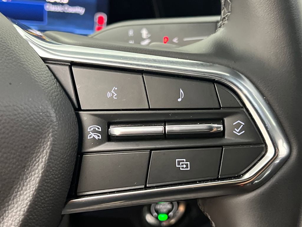 Used 2025 Chevrolet Suburban Z71 AWD/4WD image 49