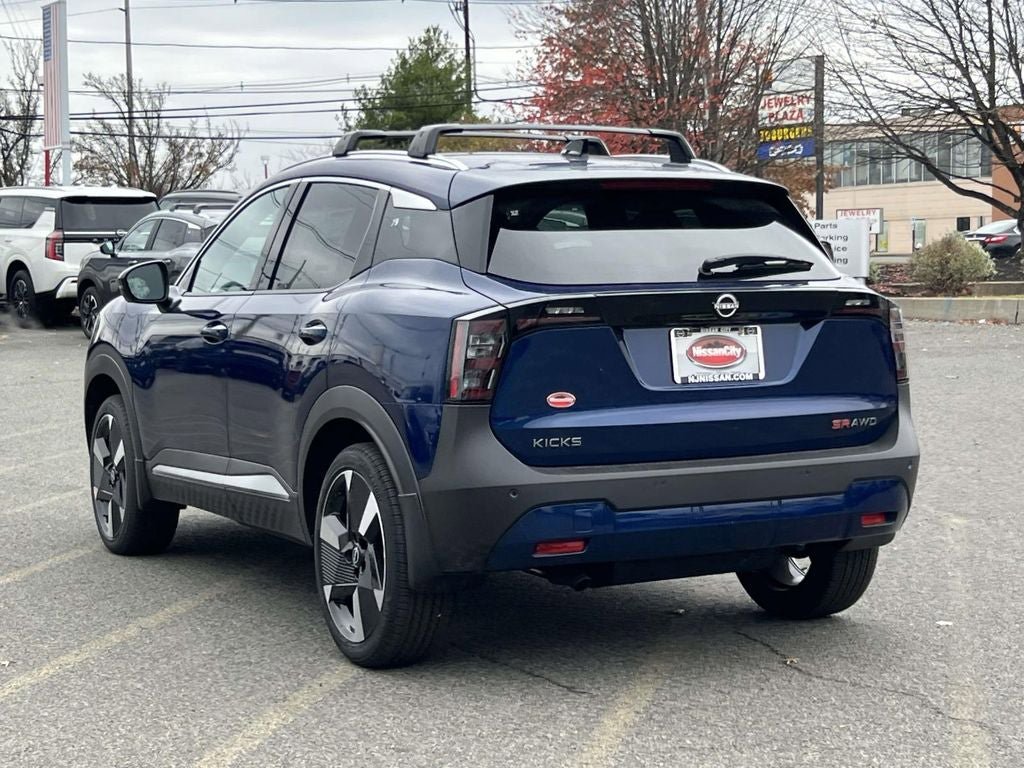 New 2026 Nissan Kicks SR w/ Cold Weather Package AWD/4WD image 4