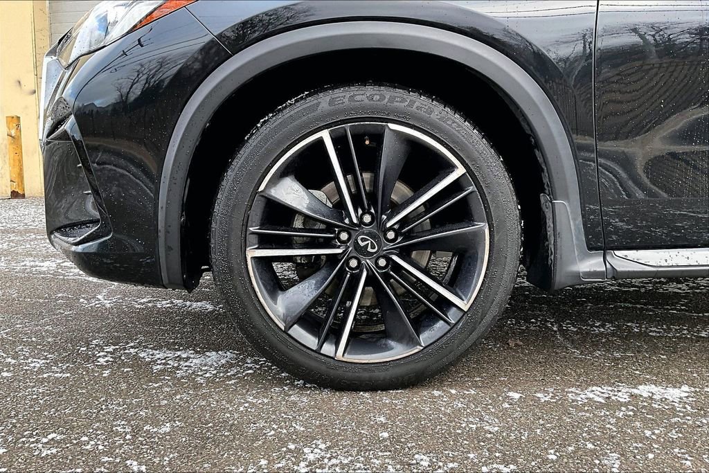 Certified 2022 INFINITI QX55 Luxe w/ Cargo Package image 10