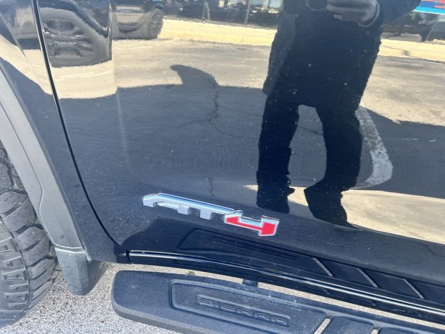 Used 2022 GMC Sierra 1500 AT4 w/ AT4 Premium Package image 13