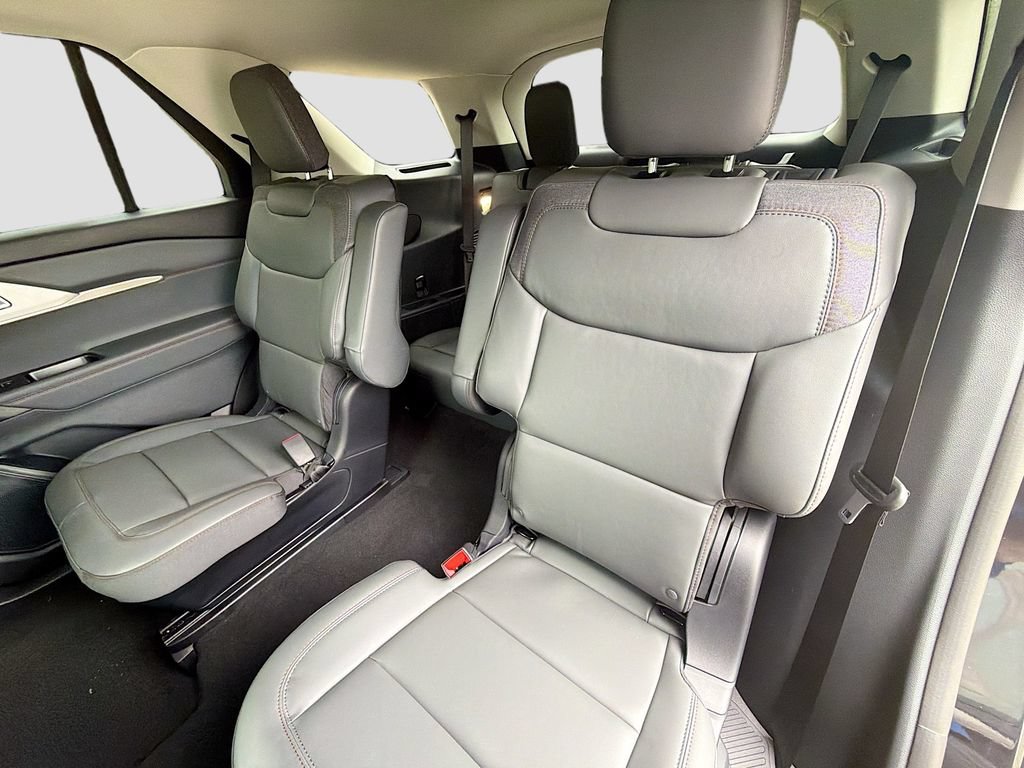 New 2026 Ford Explorer Active w/ Active Comfort Package AWD/4WD image 26