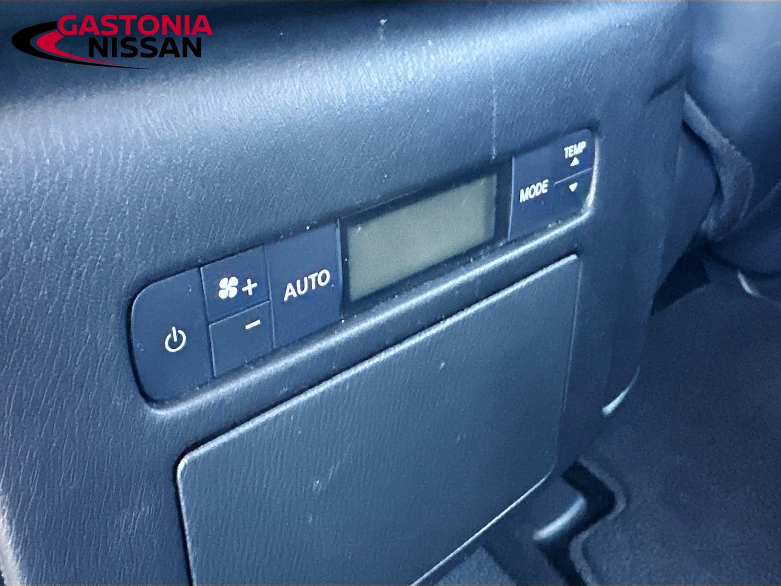 Used 2024 Nissan Armada SV AWD/4WD image 34