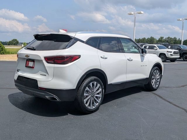 Used 2023 Chevrolet Blazer Premier FWD image 3