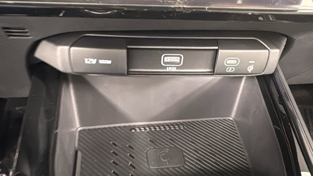 New 2025 Kia Niro EX image 27