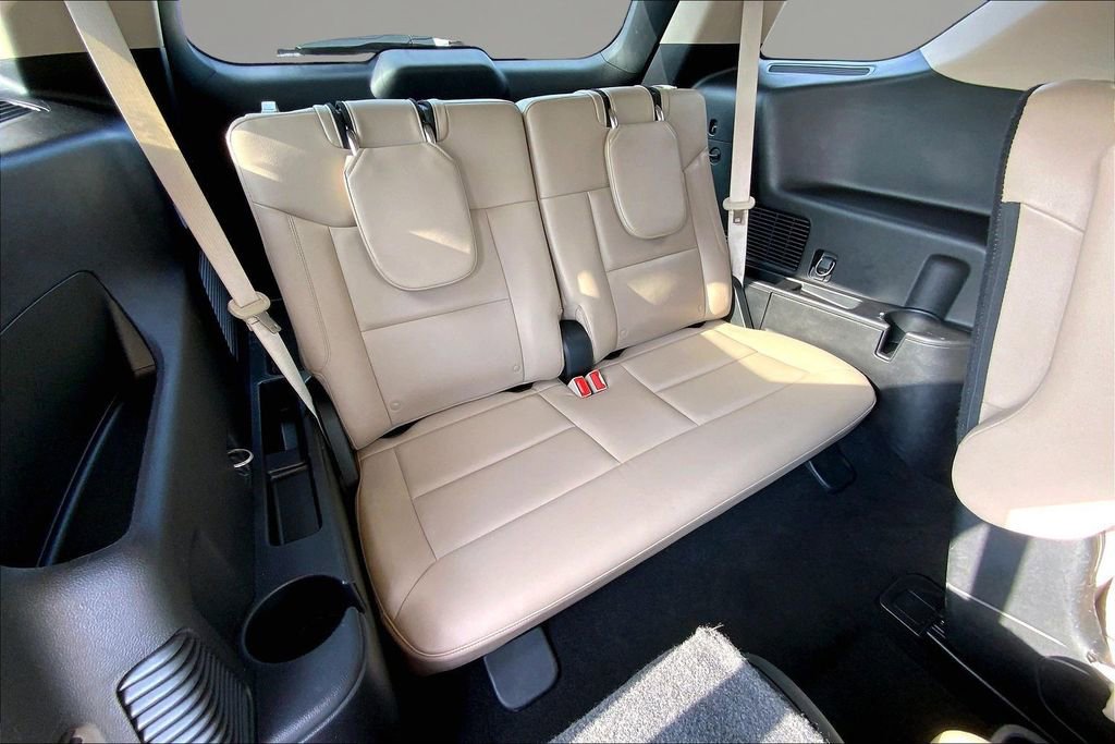 Used 2020 Ford Explorer XLT w/ Equipment Group 202A image 27