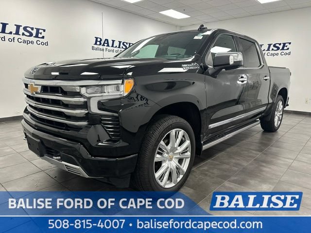 Used 2024 Chevrolet Silverado 1500 High Country w/ Technology Package AWD/4WD image 3