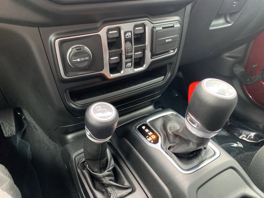 Used 2022 Jeep Wrangler Unlimited Sport image 27