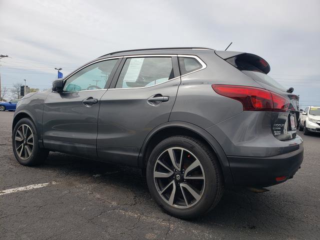 Used 2017 Nissan Rogue Sport SL image 6