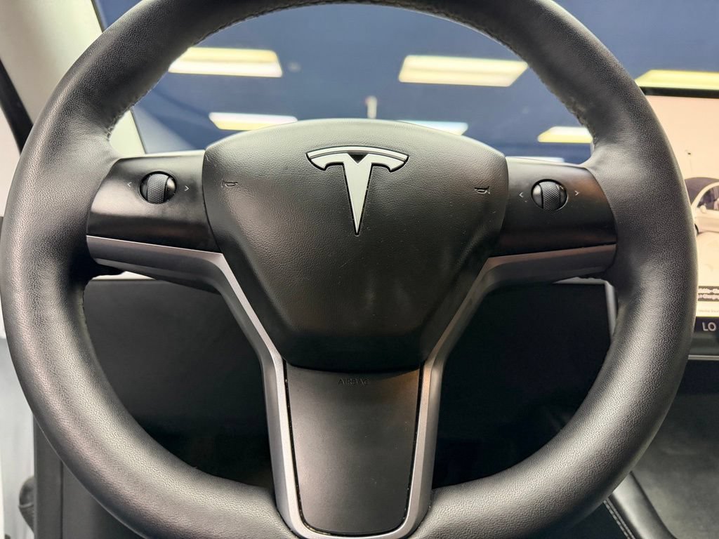 Used 2023 Tesla Model Y Long Range AWD/4WD image 23