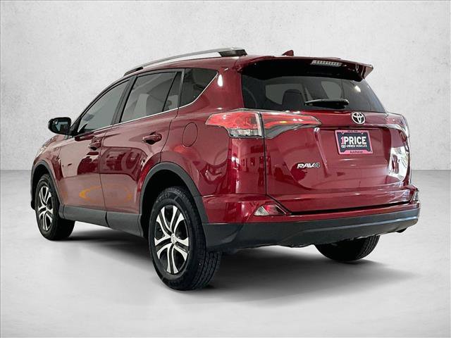 Used 2018 Toyota RAV4 LE image 13