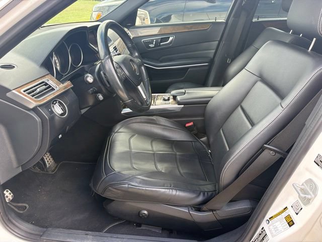 Used 2016 Mercedes-Benz E 350 Sedan image 4