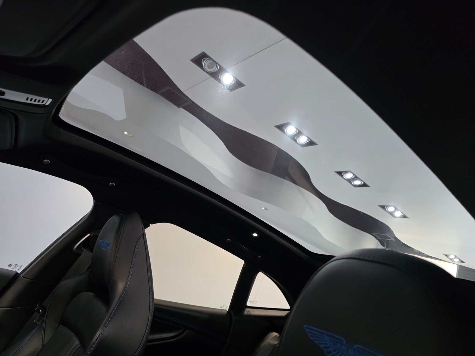 Used 2023 Aston Martin DBX 707 AWD/4WD image 19