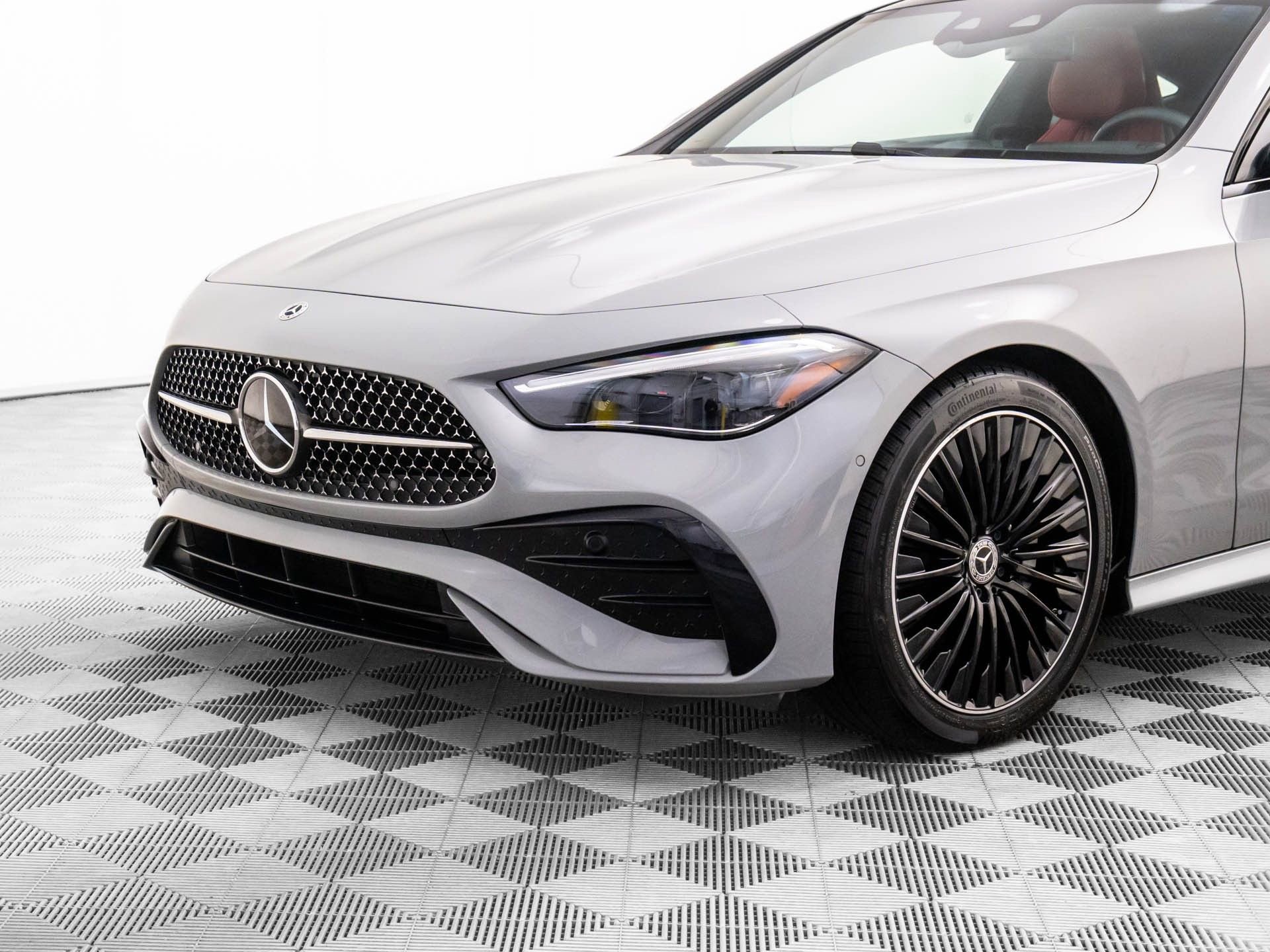 Used 2024 Mercedes-Benz CLE 300 4MATIC Coupe image 33