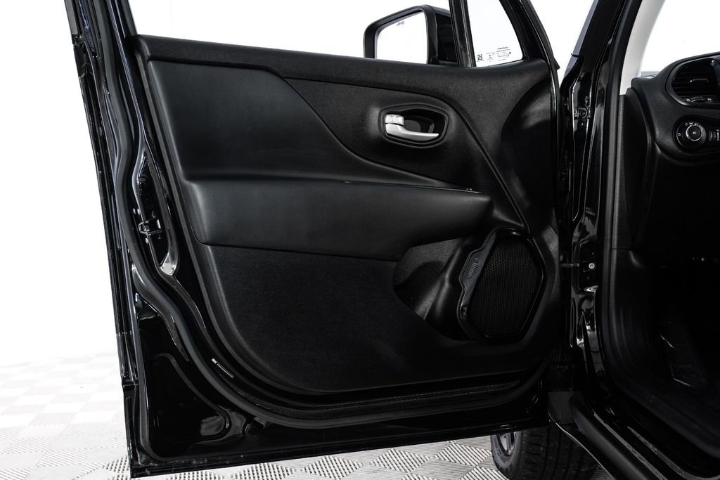 Used 2023 Jeep Renegade Altitude w/ Sun/Sound Group image 44