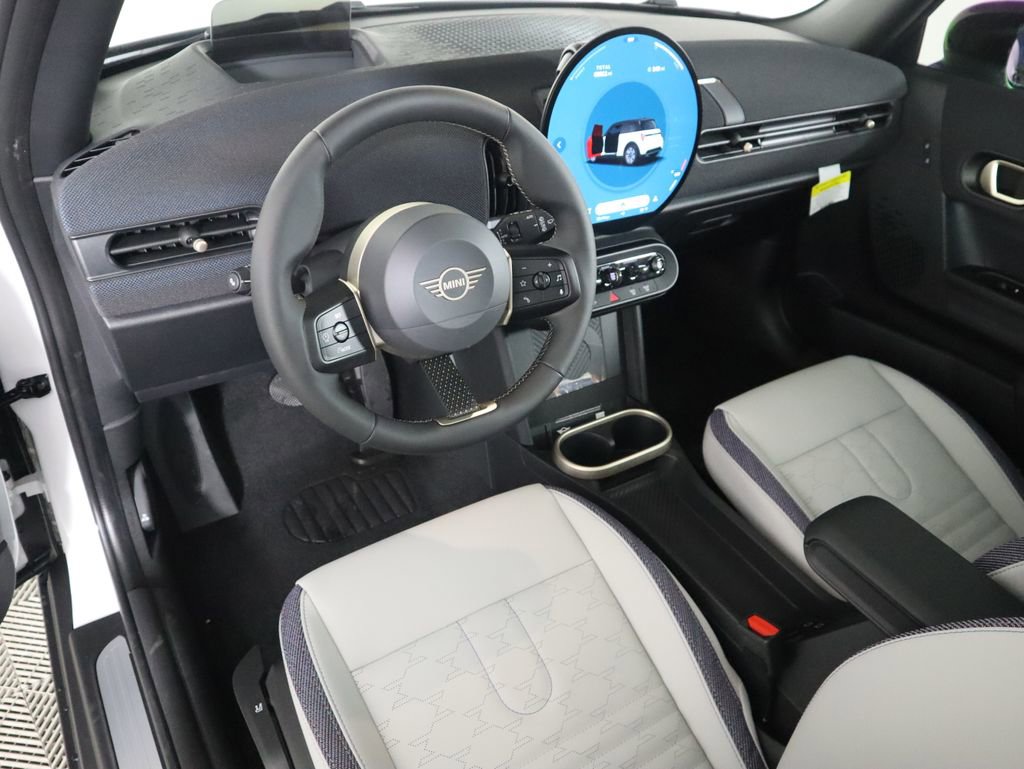 New 2026 MINI Cooper 2-Door Hardtop FWD image 9