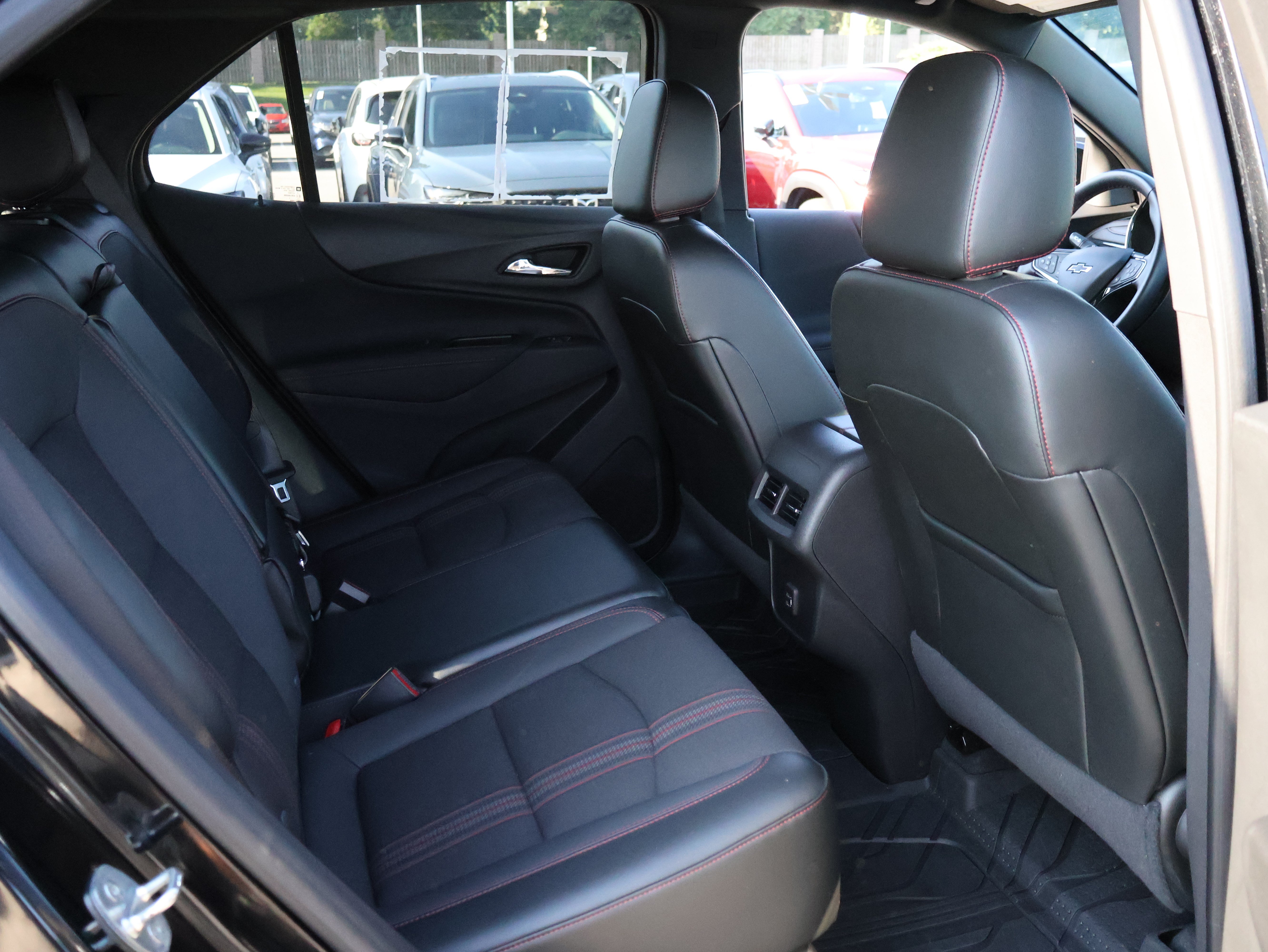 Used 2023 Chevrolet Equinox RS w/ LPO, Floor Liner Package AWD/4WD image 11