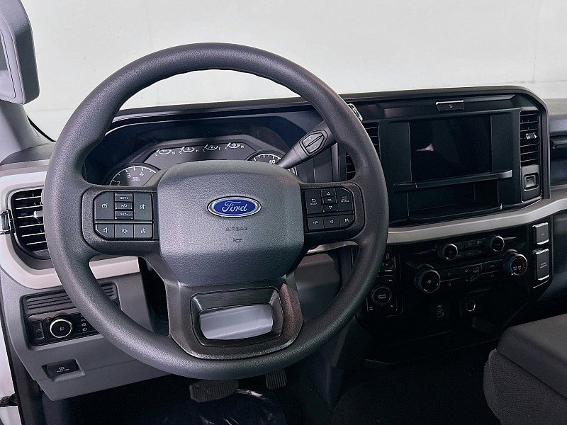 New 2025 Ford F350 XLT w/ FX4 Off-Road Package AWD/4WD image 12