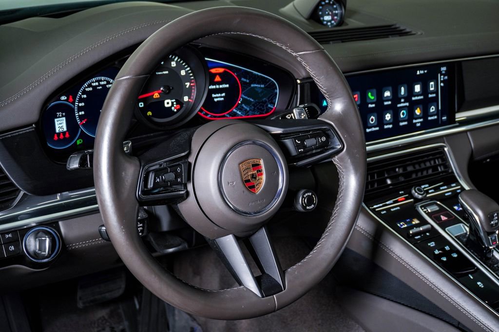 Certified 2023 Porsche Panamera 4 Platinum Edition image 18