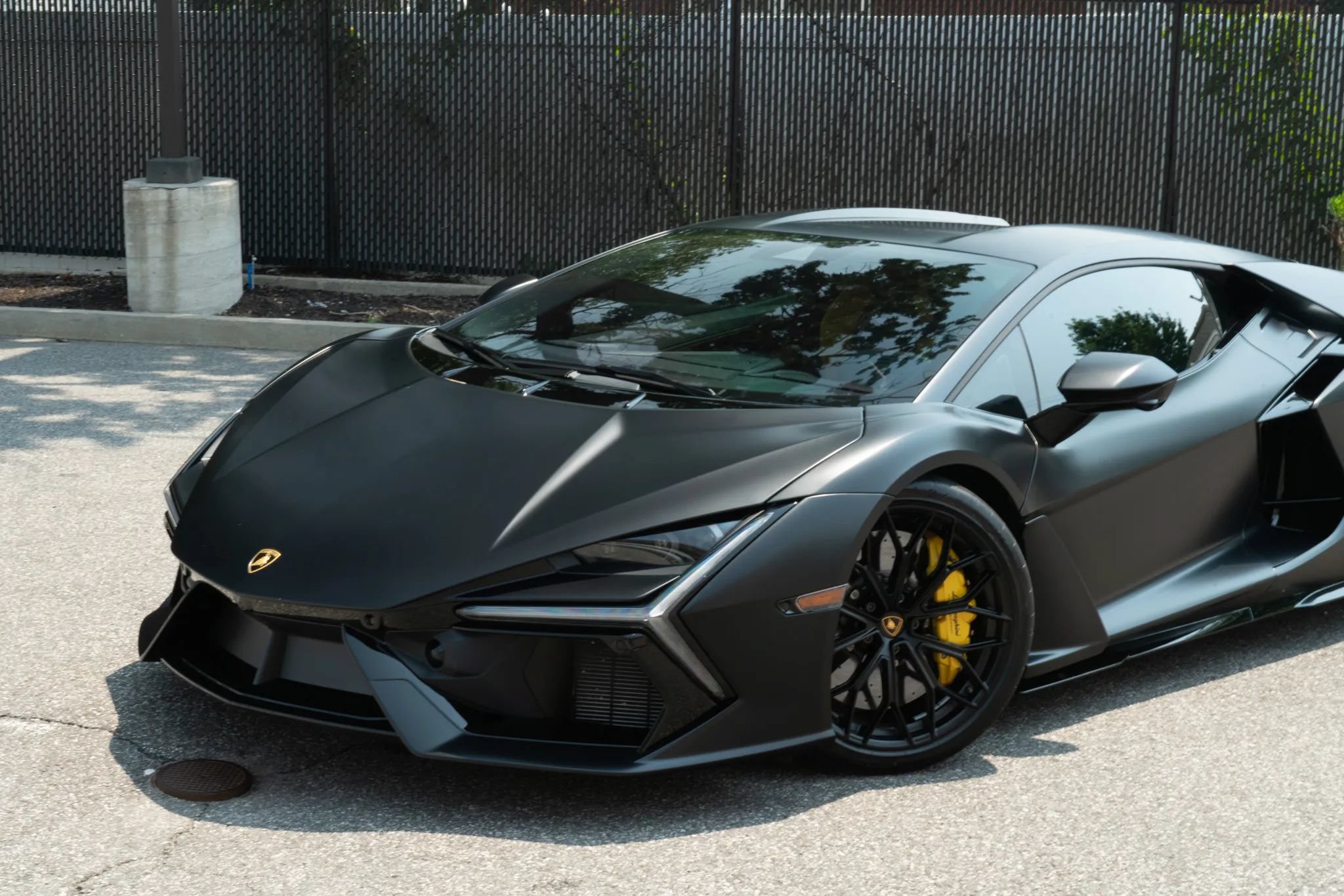 Used 2024 Lamborghini Revuelto AWD/4WD image 28