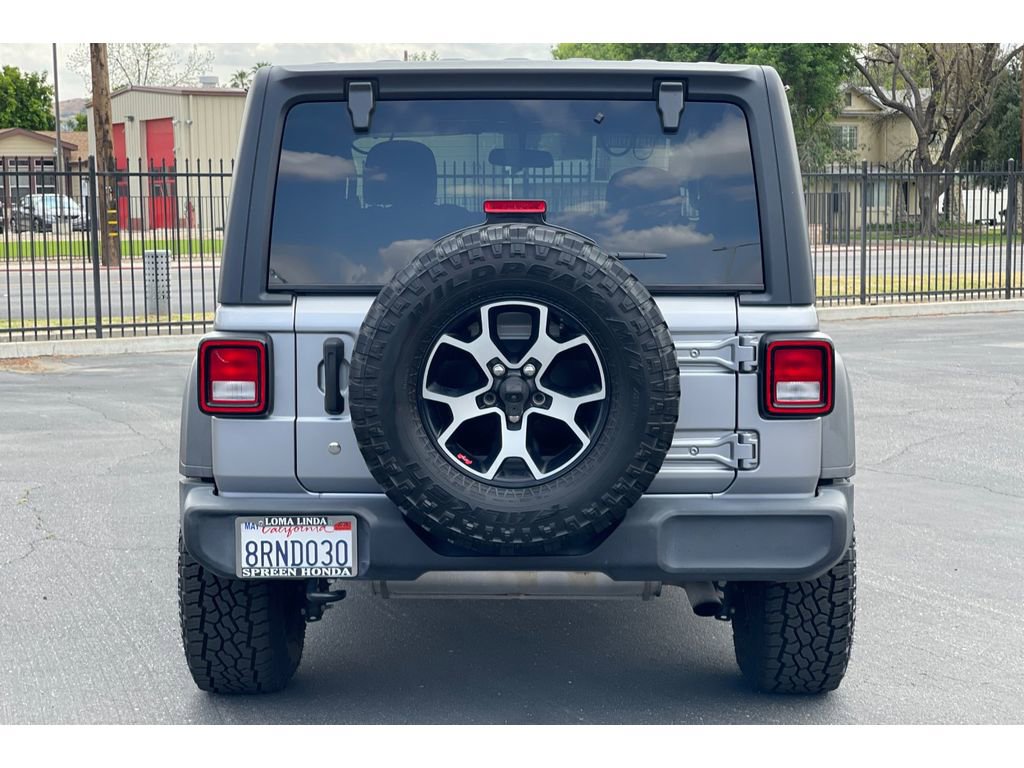 Used 2019 Jeep Wrangler Sport image 4