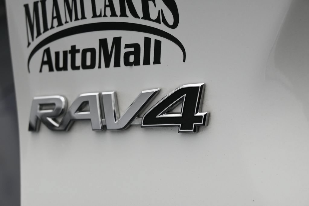 Used 2025 Toyota RAV4 XLE Premium FWD image 34