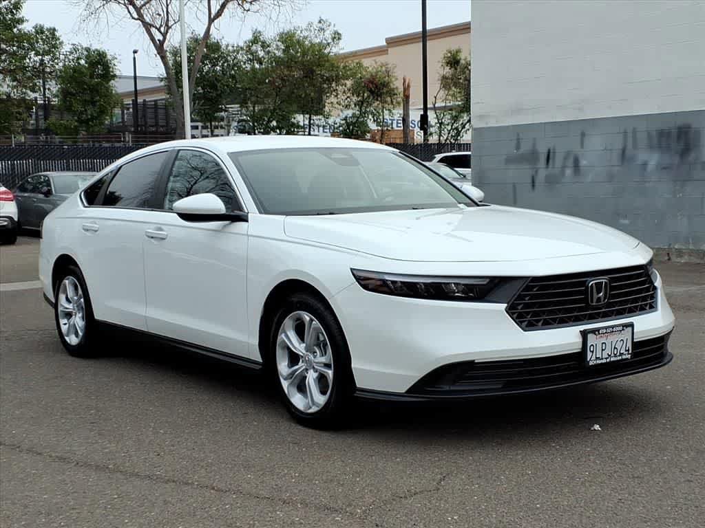 Certified 2024 Honda Accord LX video 3