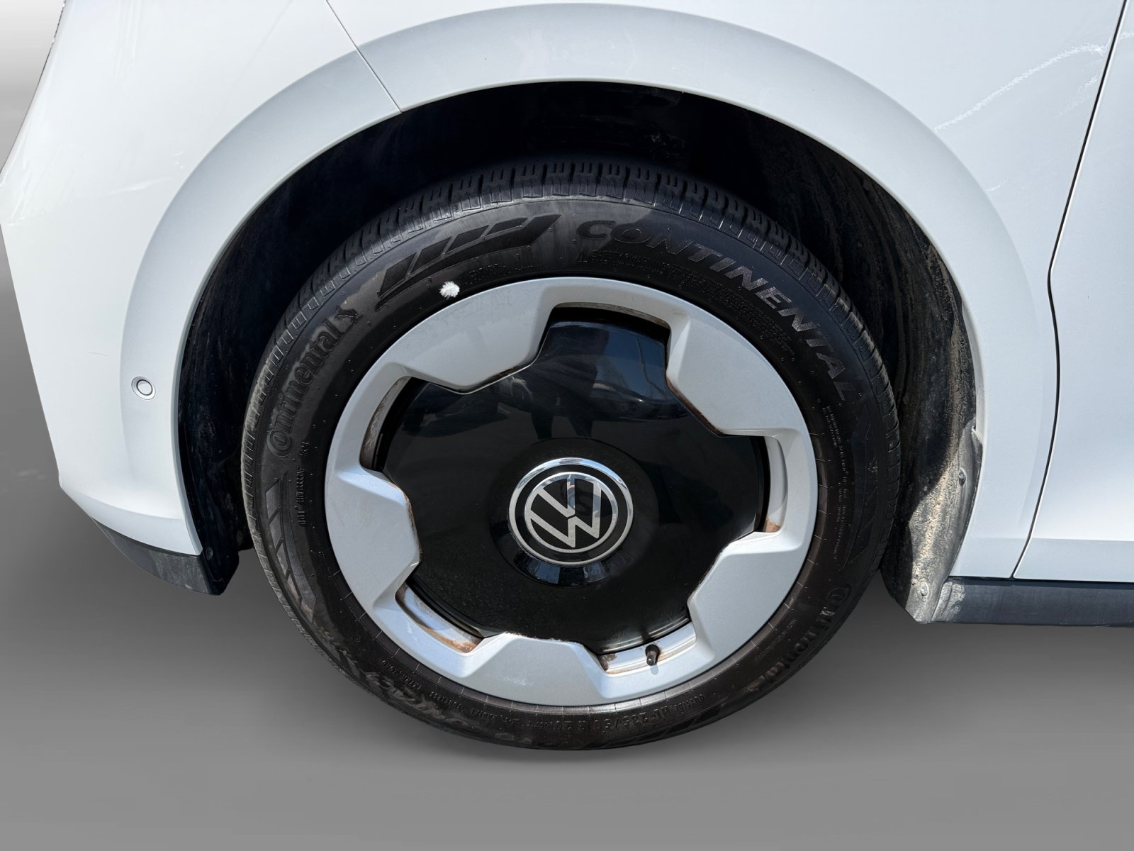 Certified 2025 Volkswagen ID. Buzz 1st Edition RWD image 9