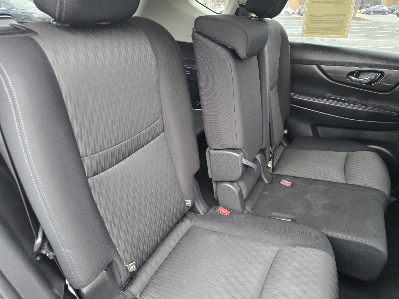 Used 2020 Nissan Rogue SV image 21