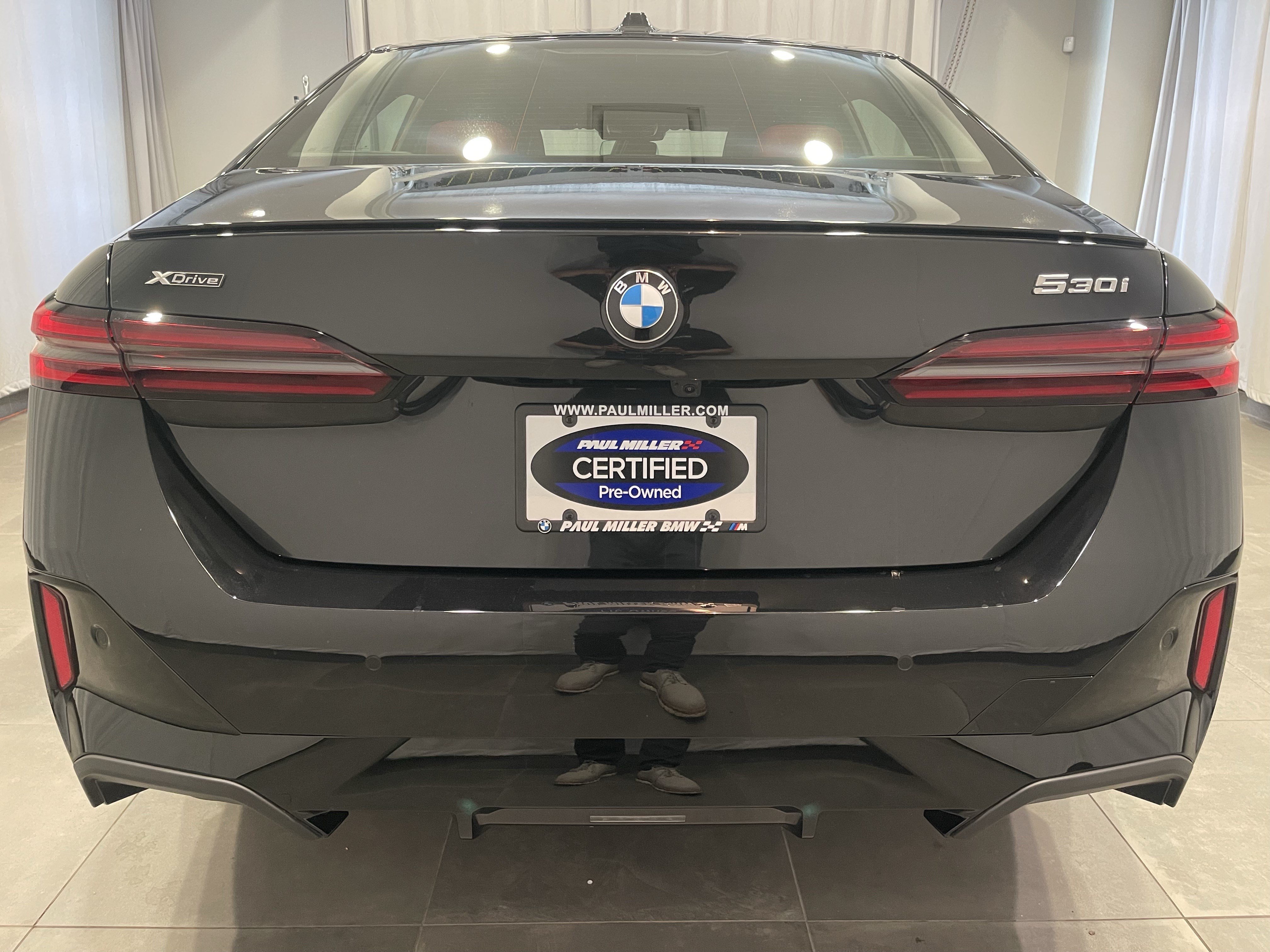 Used 2026 BMW 530i xDrive w/ M Sport Package AWD/4WD image 5