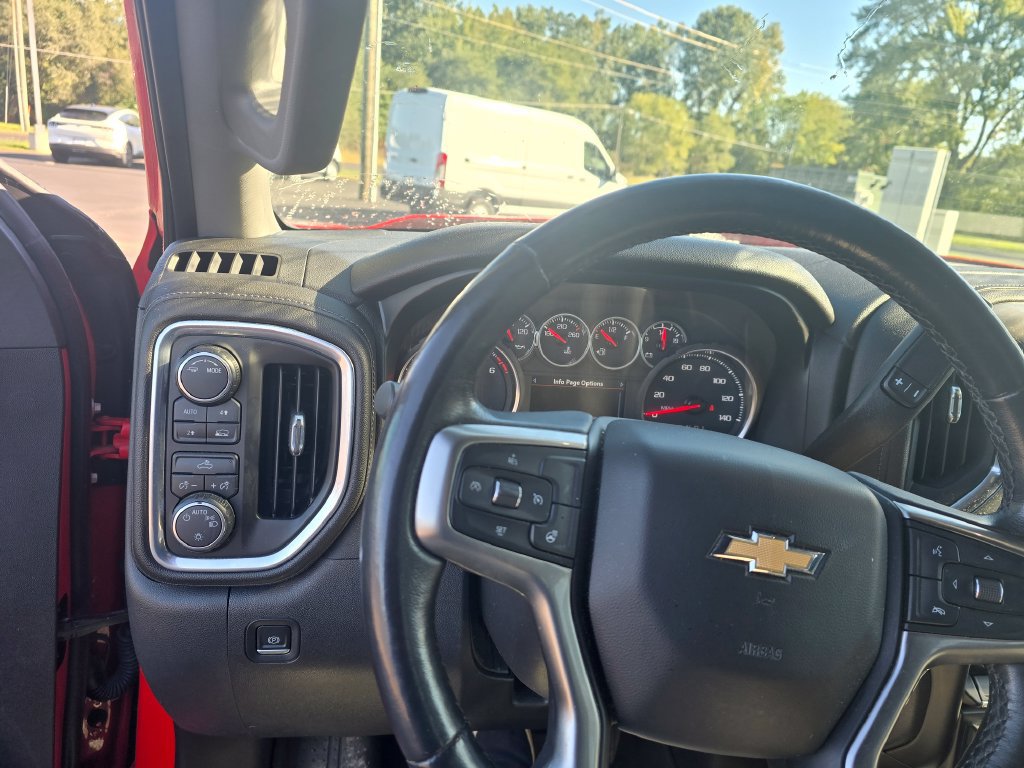 Used 2020 Chevrolet Silverado 1500 LT w/ All-Star Edition AWD/4WD image 12
