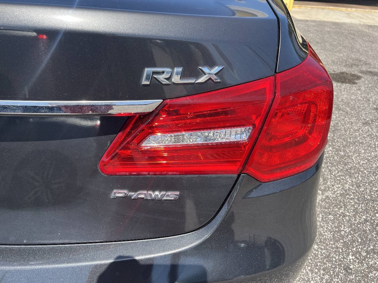 Used 2015 Acura RLX w/ Technology Package FWD image 11