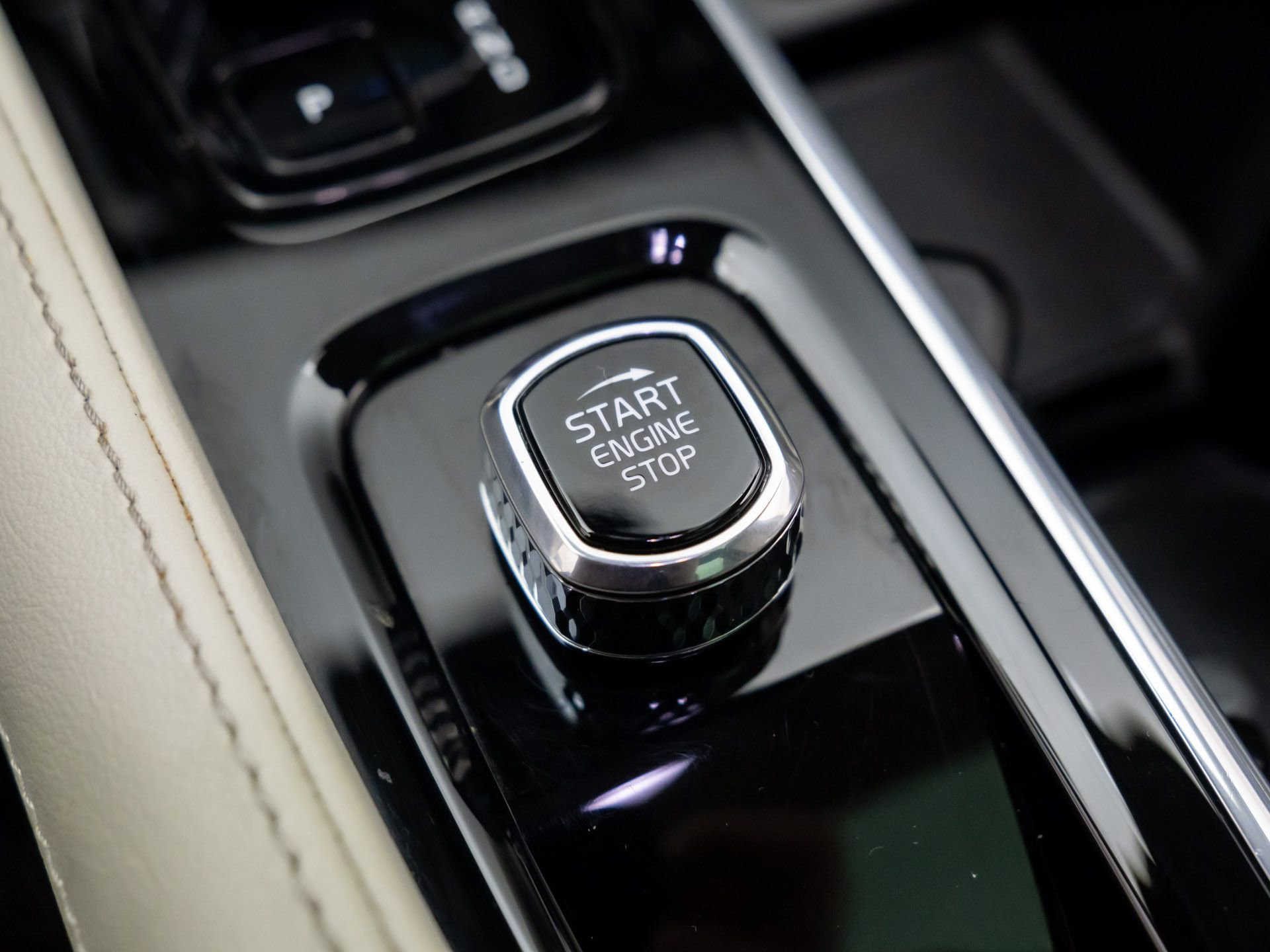 Used 2023 Volvo S90 B6 Ultimate image 22