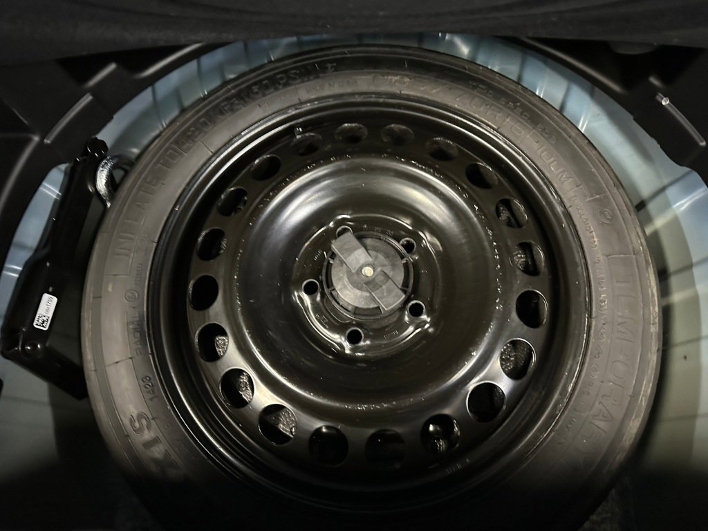 Certified 2024 Chevrolet Equinox LT w/ LPO, Floor Liner Package image 25