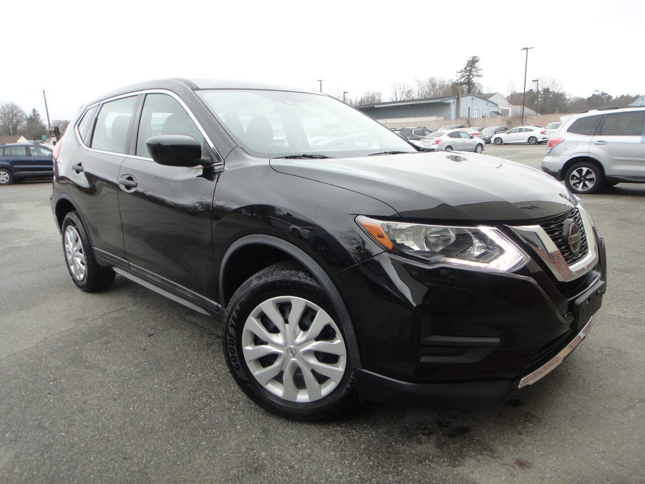 Used 2020 Nissan Rogue S AWD/4WD image 3
