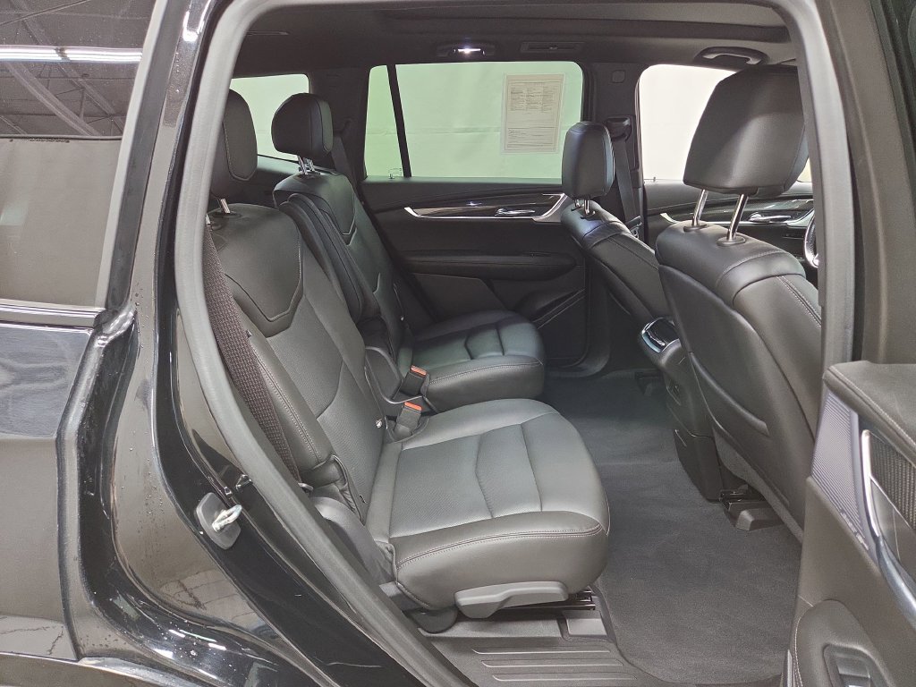 Used 2022 Cadillac XT6 Sport w/ Technology Package AWD/4WD image 11