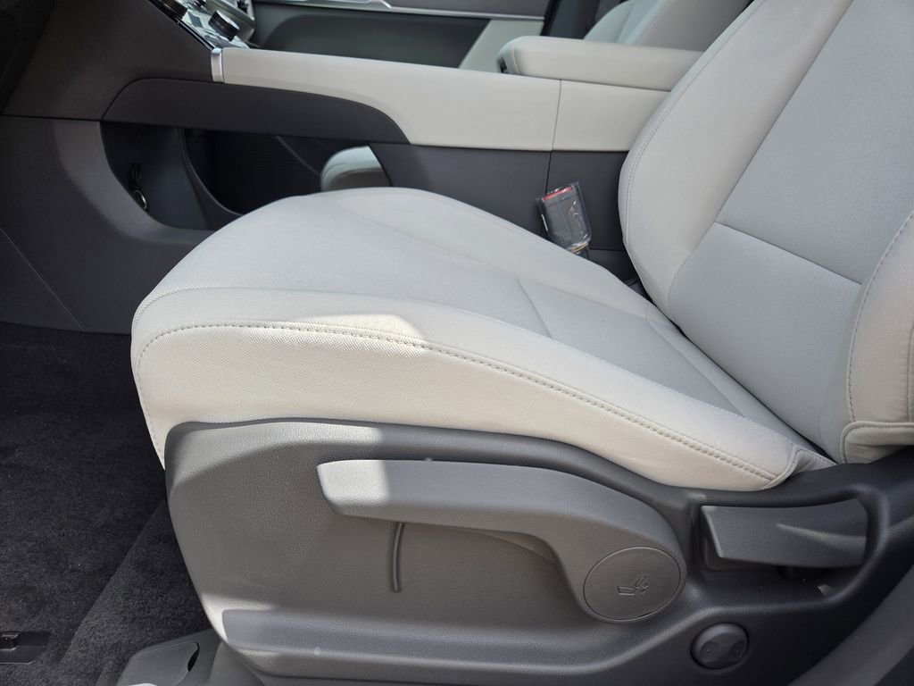 New 2026 Hyundai Santa Fe SE FWD image 12