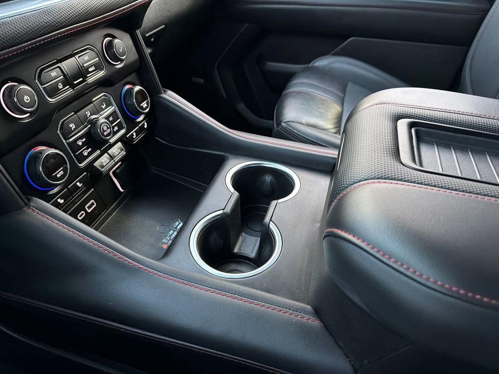 Used 2024 Chevrolet Suburban RST w/ Luxury Package image 31