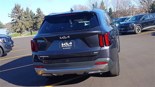 New 2026 Kia Sorento S image 2