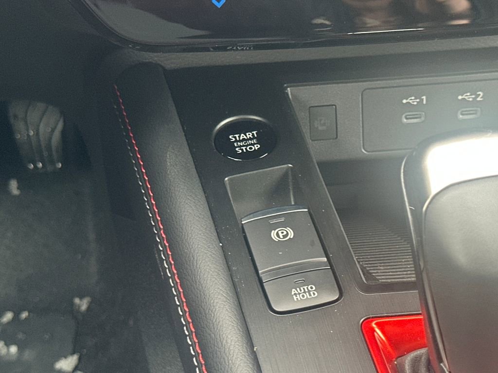 New 2026 Nissan Kicks SR w/ Cold Weather Package image 24