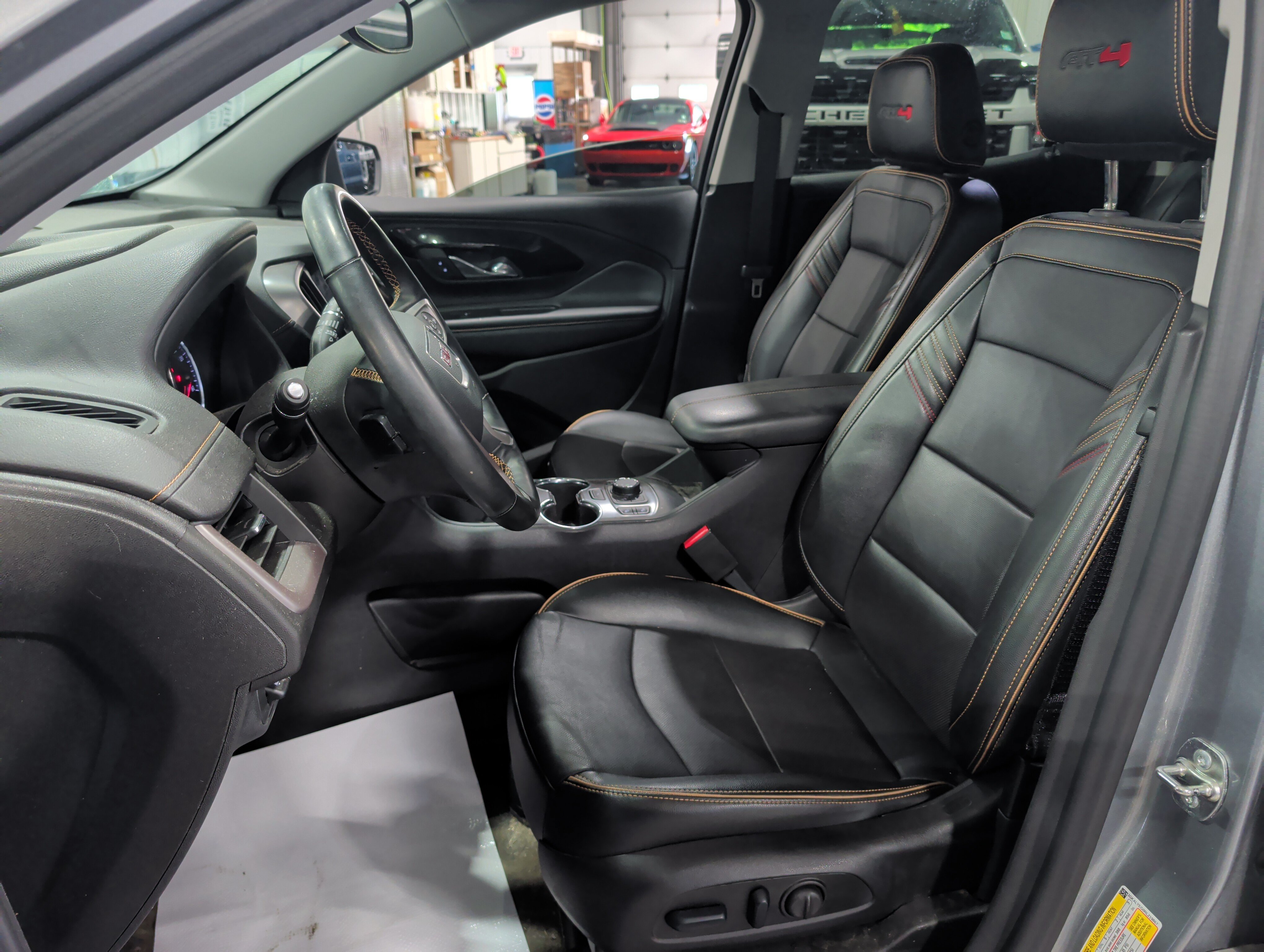 Used 2024 GMC Terrain AT4 w/ Tech Package AWD/4WD image 7