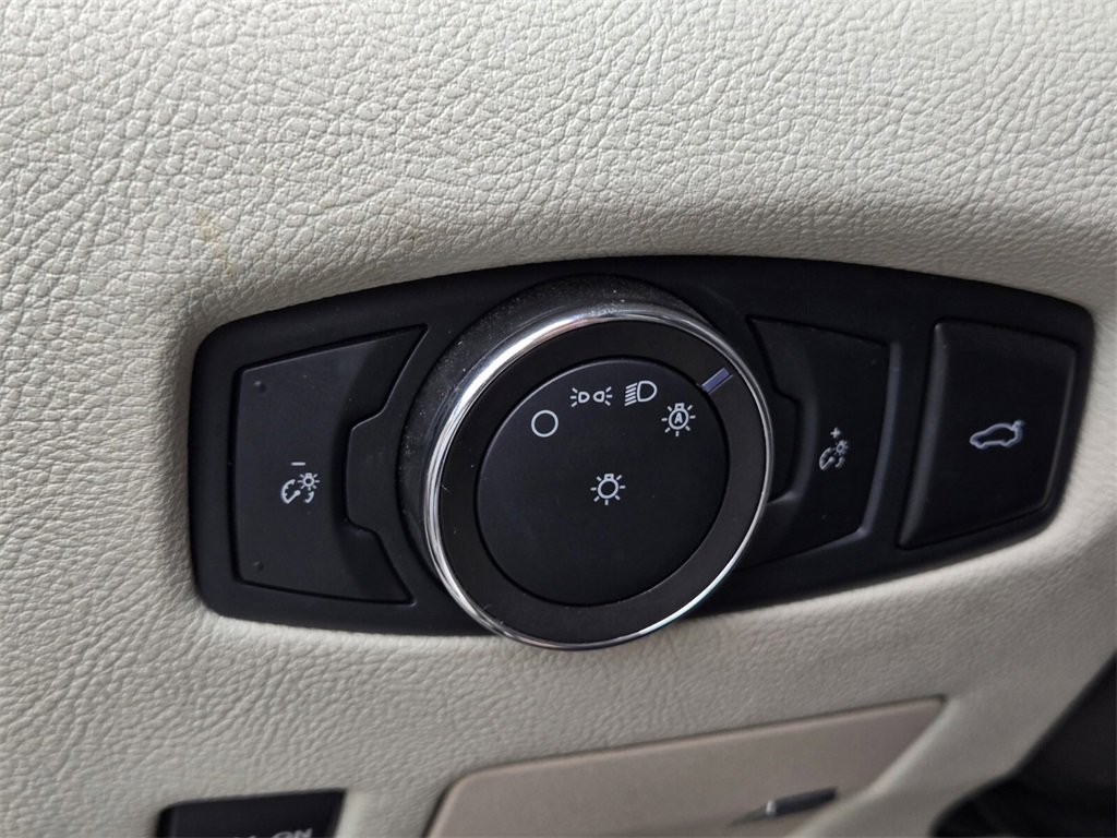 Used 2019 Lincoln Continental Reserve image 39