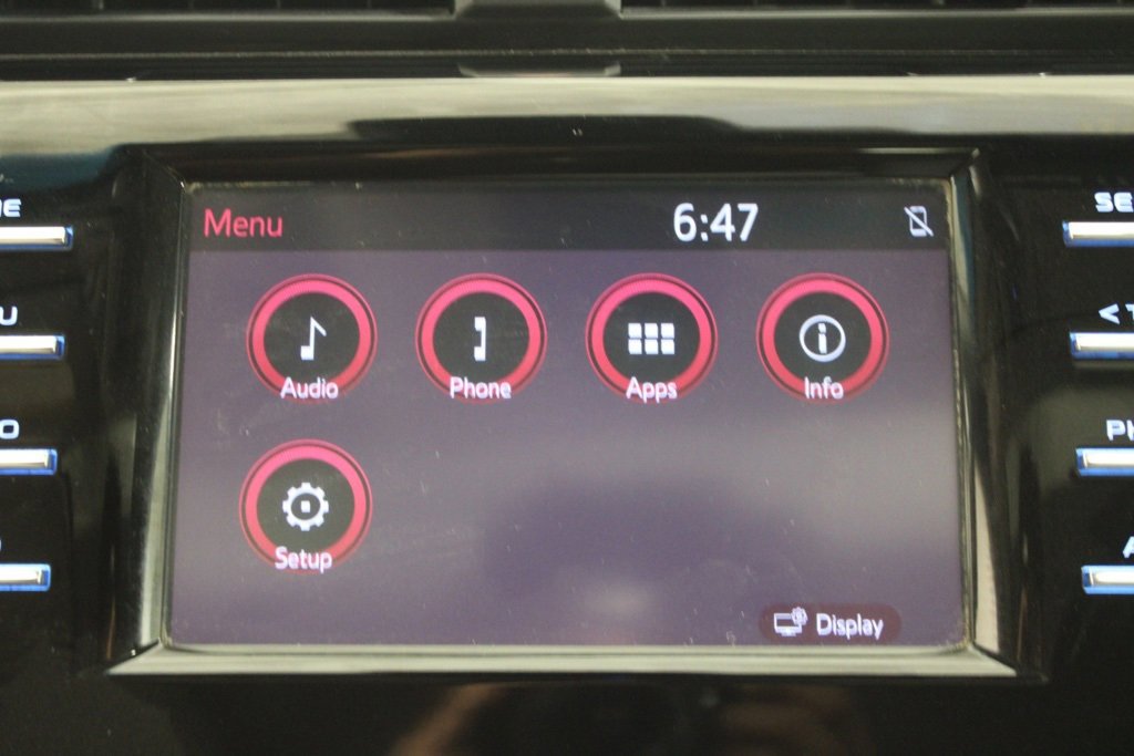 Used 2018 Toyota Camry XSE image 7