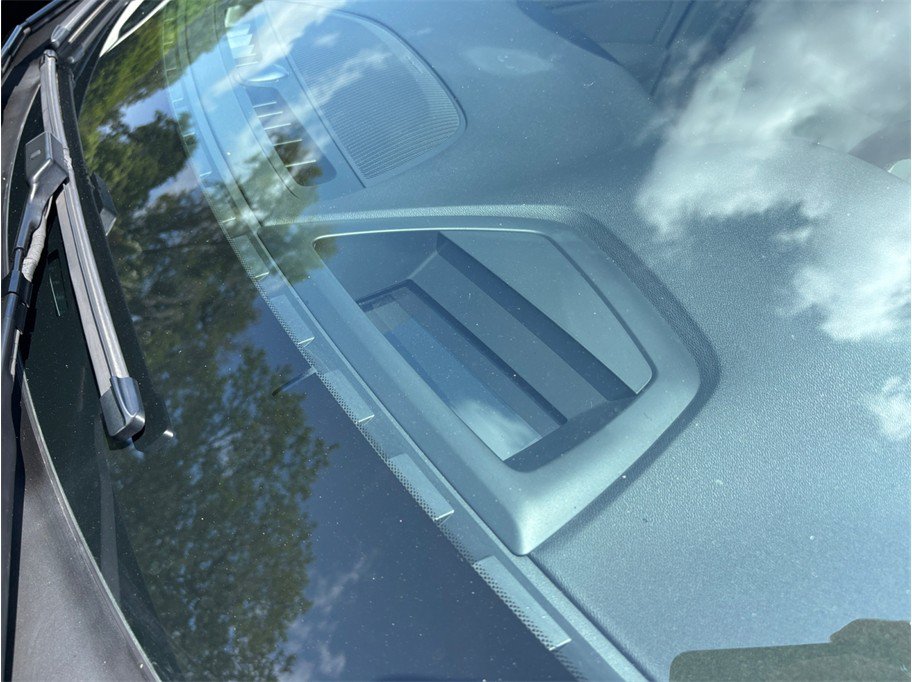 Used 2020 Volvo S60 T5 Momentum FWD image 15
