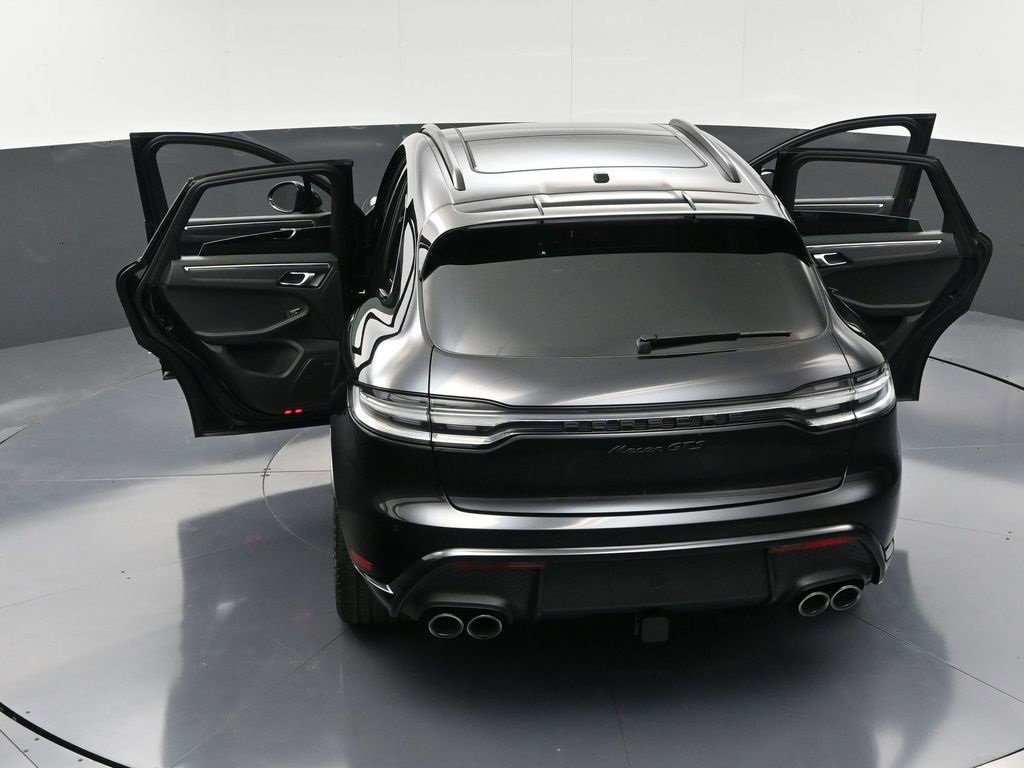 New 2026 Porsche Macan GTS image 34