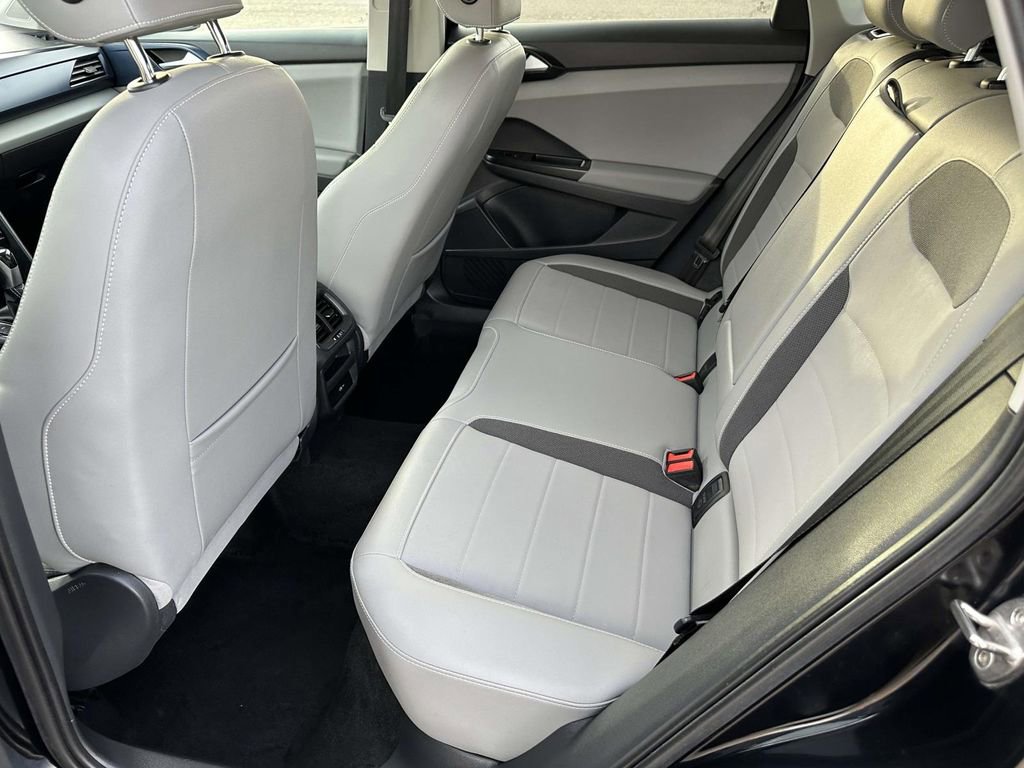 Certified 2023 Volkswagen Taos SE w/ Black Wheel Package image 13