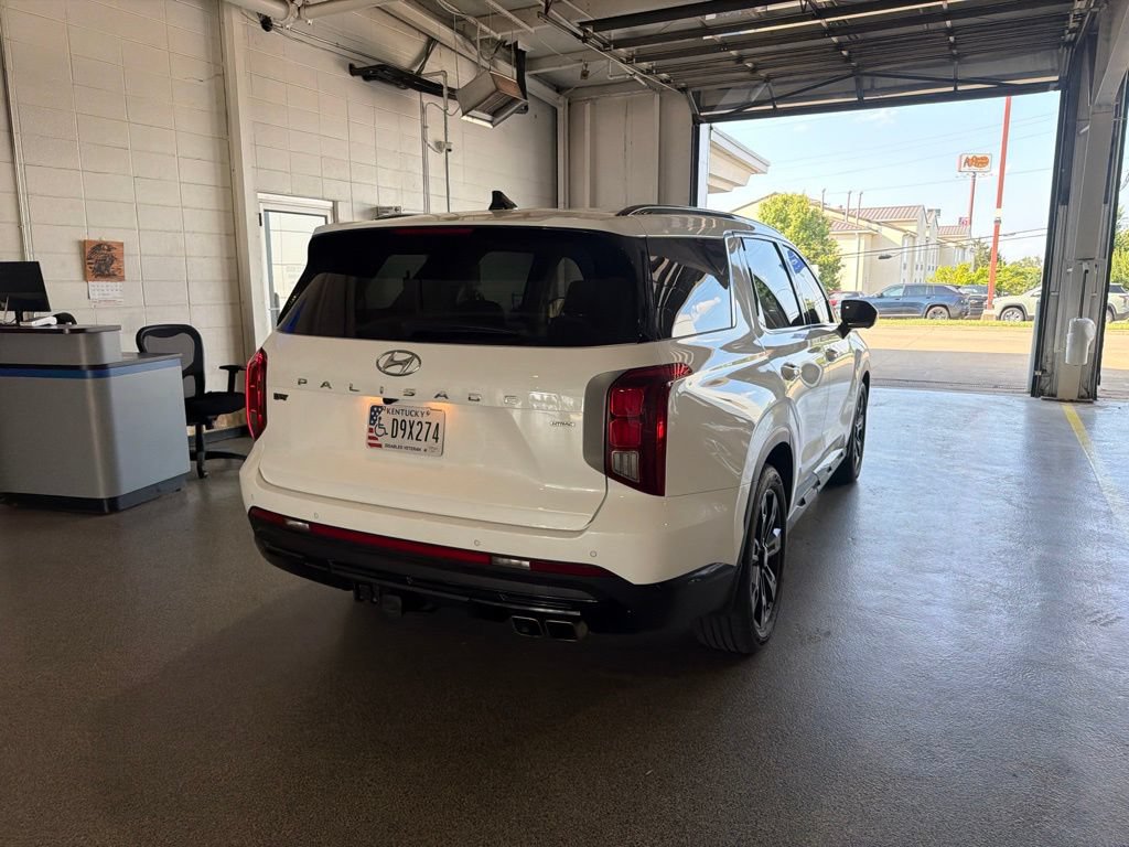 Used 2025 Hyundai Palisade XRT AWD/4WD image 3