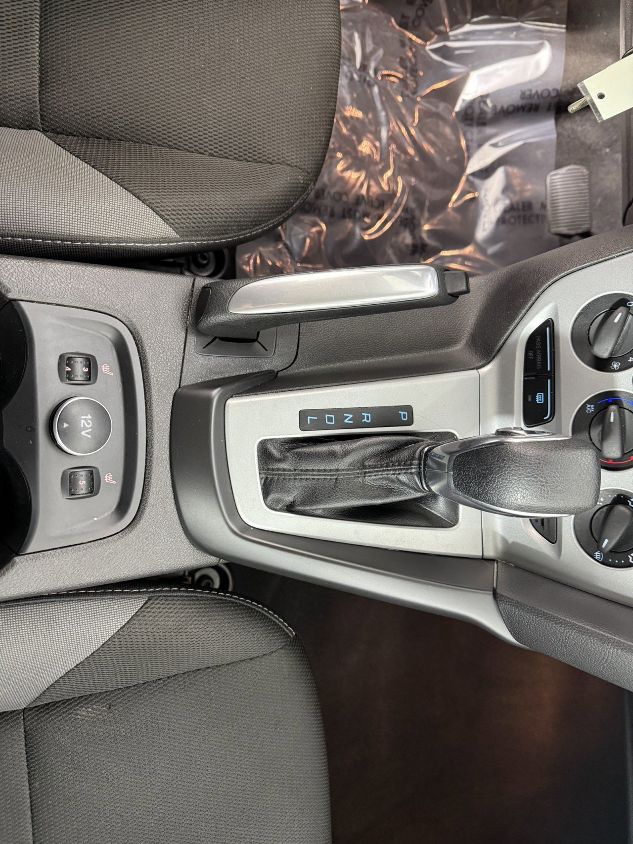 Used 2013 Ford Focus SE w/ SE Winter Pkg image 20