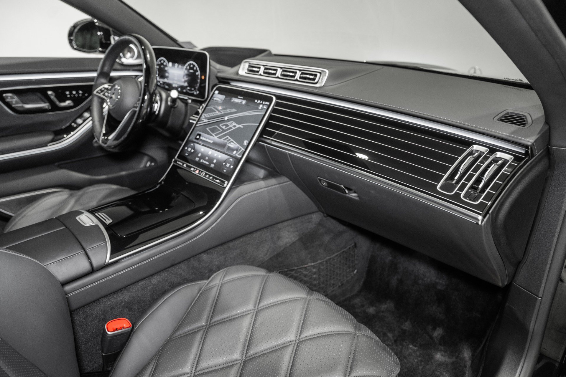 Used 2024 Mercedes-Benz Maybach S 580 4MATIC image 34